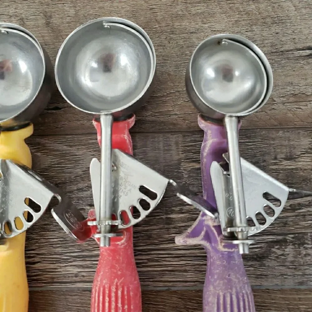 Volrath Ice Cream Scoops Set Of 4 Blue Red Yellow Purple Handle Stainless